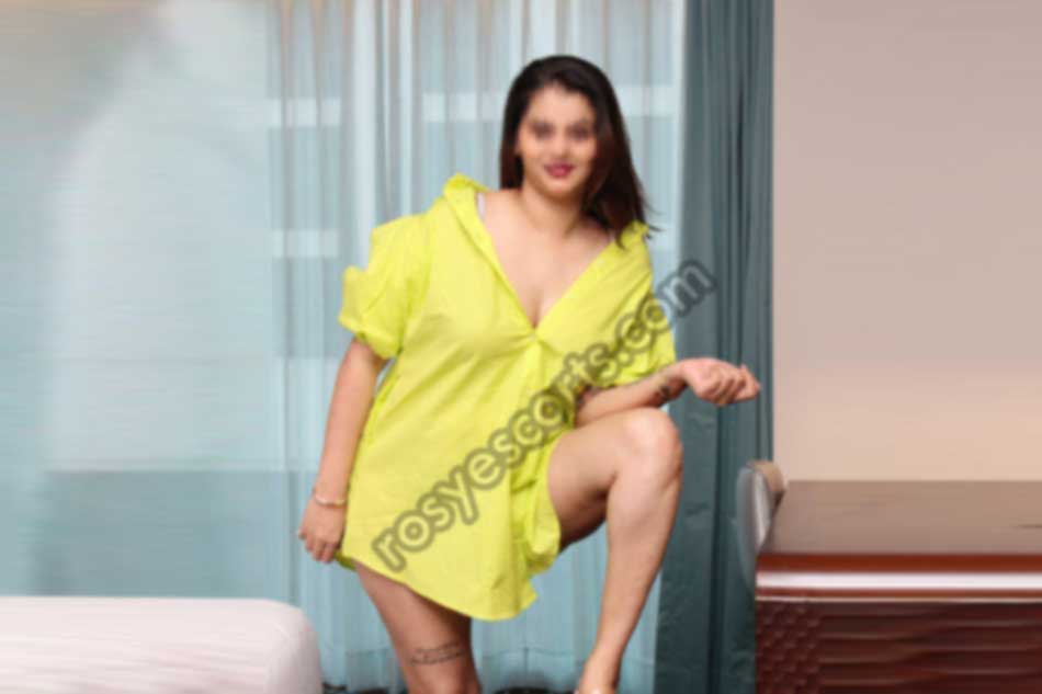 Sexy escorts in Pune